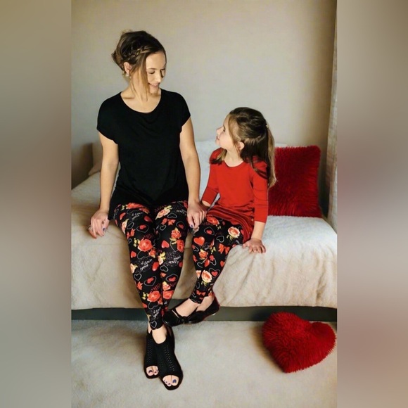 ❤️OS NEW Womens Valentines Day Heart Be Mine Love Leggings, Soft Yoga Pants - Picture 8 of 14